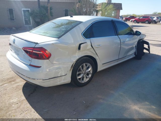1VWAT7A33HC083492 Volkswagen Passat 1.8t S