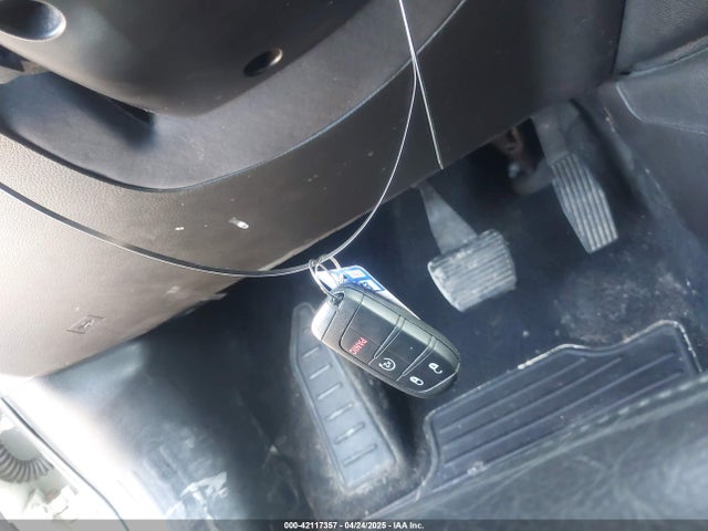 ZACCJBDB3HPE47042 Jeep Renegade Limited 4x4