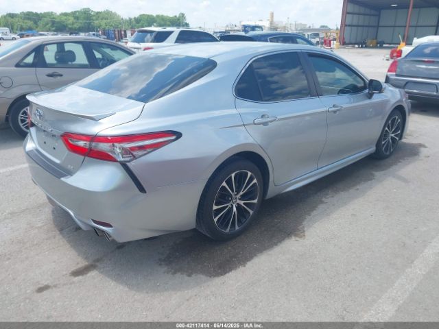 2018 TOYOTA CAMRY 4T1B11HK4JU037138 Photo 3