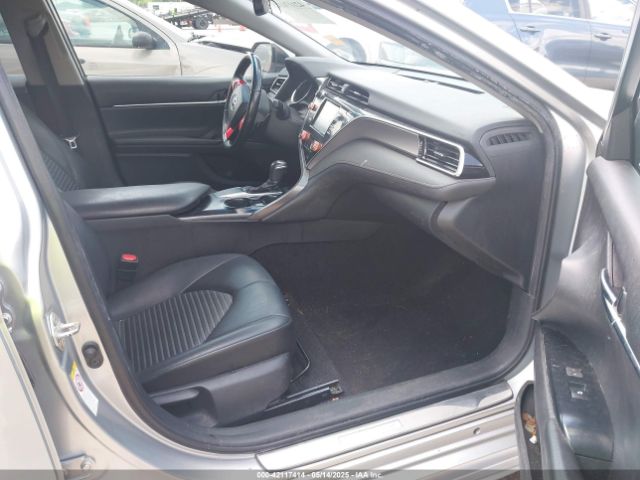 2018 TOYOTA CAMRY 4T1B11HK4JU037138 Photo 4