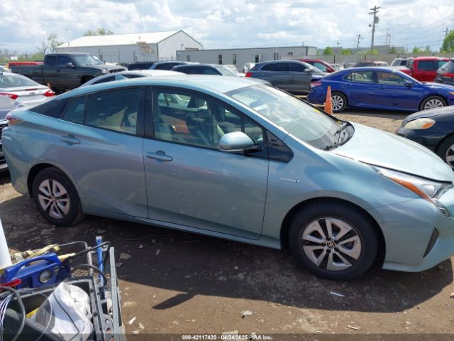 JTDKBRFU0J3061334 Toyota Prius Two