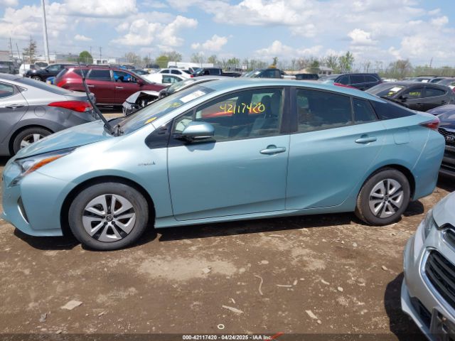 JTDKBRFU0J3061334 Toyota Prius Two