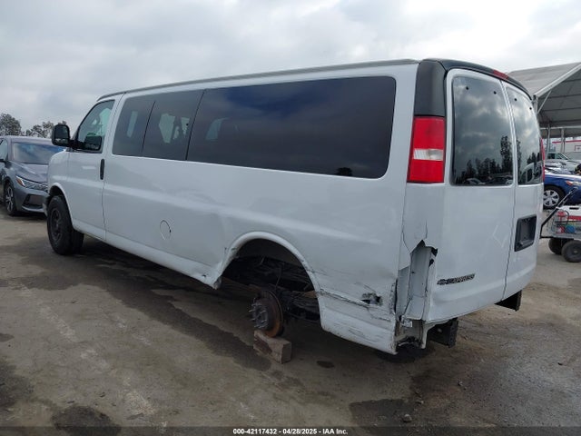 1GAZGPFG3K1158144 Chevrolet Express 3500 Lt
