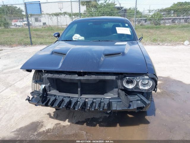 2C3CDZAG4KH549107 Dodge Challenger Sxt
