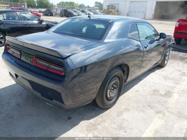 2C3CDZAG4KH549107 Dodge Challenger Sxt