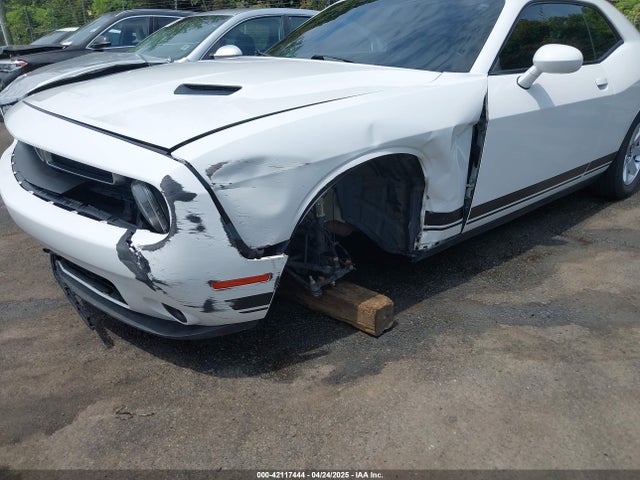 2C3CDZAG1HH640649 Dodge Challenger Sxt