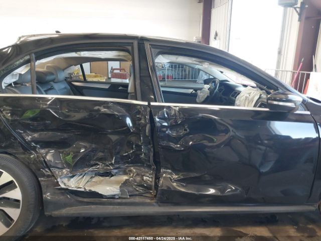 3VW637AJ2EM212692 Volkswagen Jetta Hybrid Sel Premium