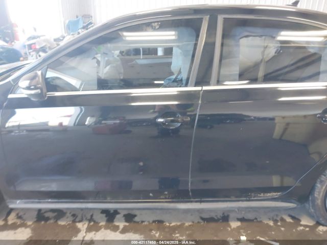 3VW637AJ2EM212692 Volkswagen Jetta Hybrid Sel Premium
