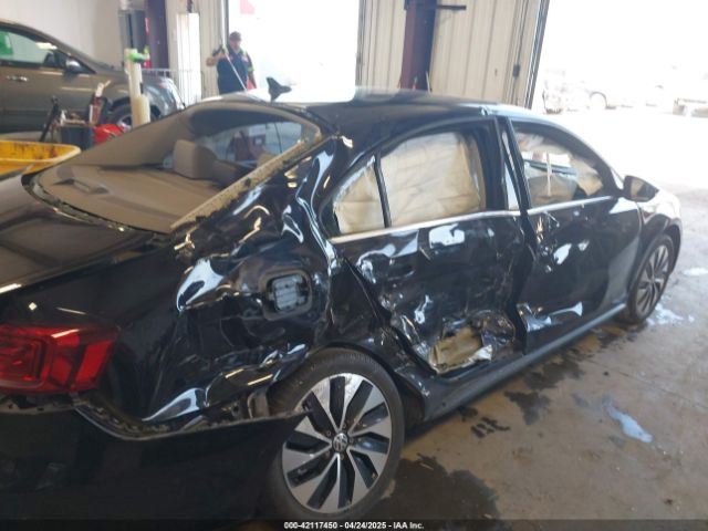 3VW637AJ2EM212692 Volkswagen Jetta Hybrid Sel Premium