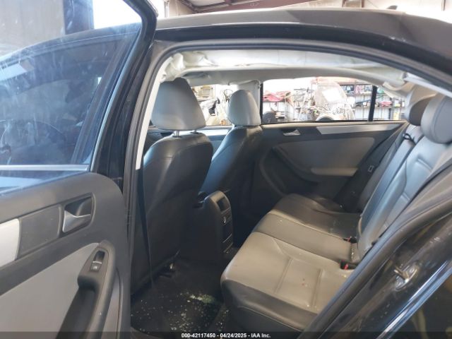 3VW637AJ2EM212692 Volkswagen Jetta Hybrid Sel Premium
