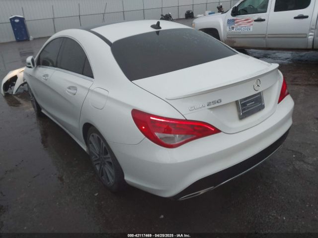 2018 MERCEDES-BENZ CLA 250 WDDSJ4EB2JN596388 Photo 2