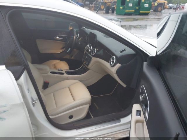 2018 MERCEDES-BENZ CLA 250 WDDSJ4EB2JN596388 Photo 4