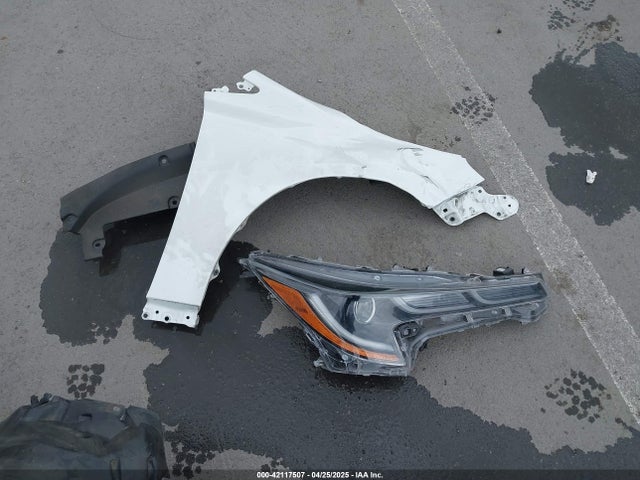 JTND4RBEXL3094907 Toyota COROLLA SE