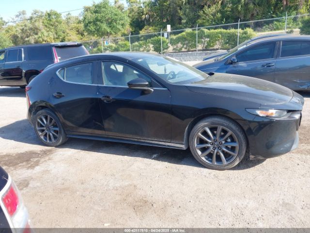 JM1BPBJM9K1122225 Mazda MAZDA3 HATCHBACK