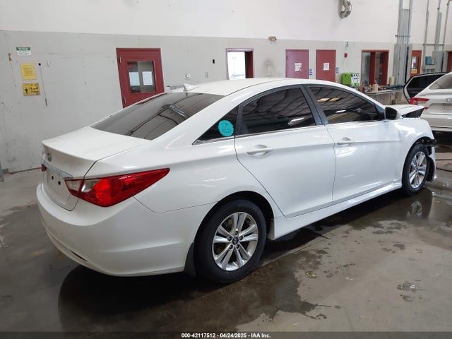 5NPEB4AC6EH907345 Hyundai SONATA GLS
