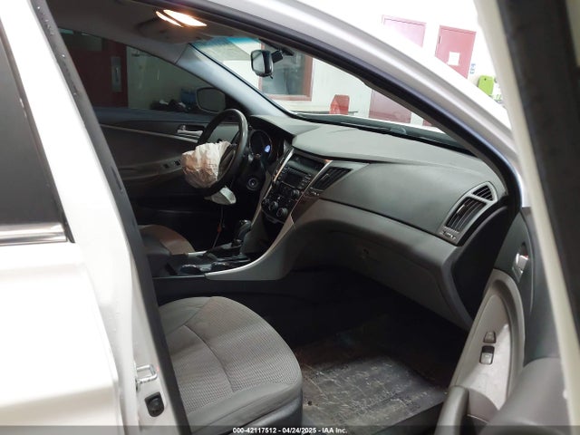 5NPEB4AC6EH907345 Hyundai SONATA GLS