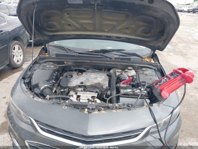 1G1ZE5ST1HF185089 Chevrolet MALIBU 1LT