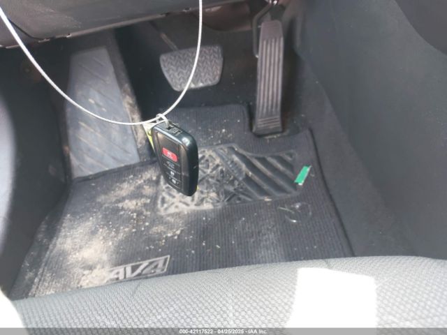 2022 TOYOTA RAV4 2T3W1RFVXNW201907 Photo 10