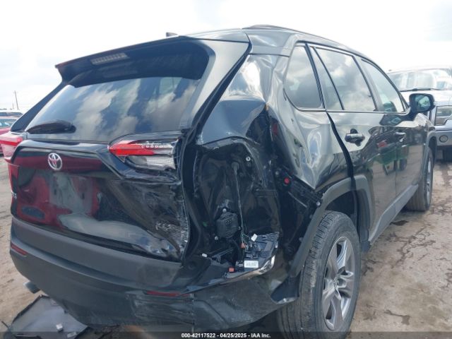 2022 TOYOTA RAV4 2T3W1RFVXNW201907 Photo 3