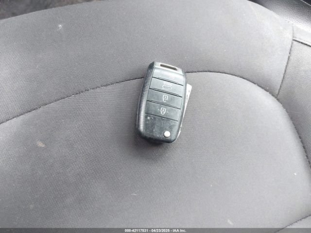 KNDJN2A28F7800241 KIA Soul