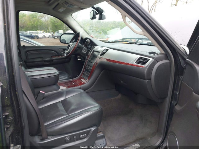 2009 CADILLAC ESCALADE ESV 1GYFK26209R111840 Photo 4