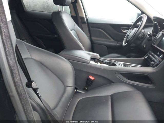 2017 JAGUAR F-PACE SADCJ2BNXHA087740 Photo 4