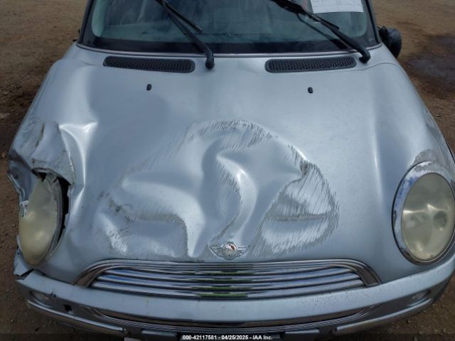 2004 MINI COOPER WMWRC33434TJ57506 Photo 9