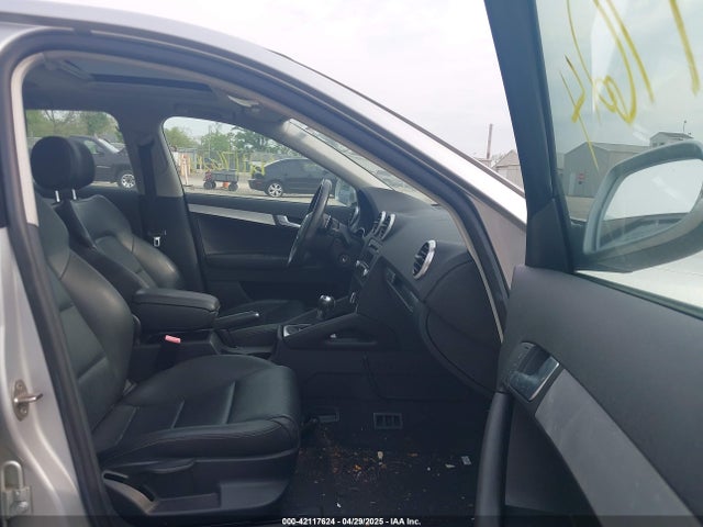 2011 AUDI A3 WAUKJAFM0BA010236 Photo 4