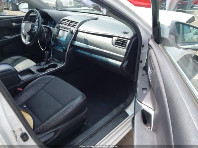 4T1BF1FK9HU352693 Toyota CAMRY SE