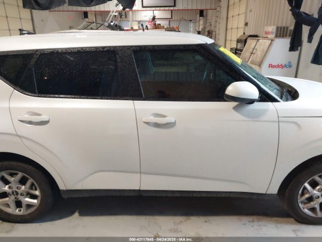 KNDJ23AU5N7168202 KIA SOUL LX
