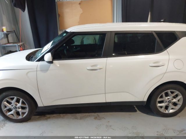 KNDJ23AU5N7168202 KIA SOUL LX