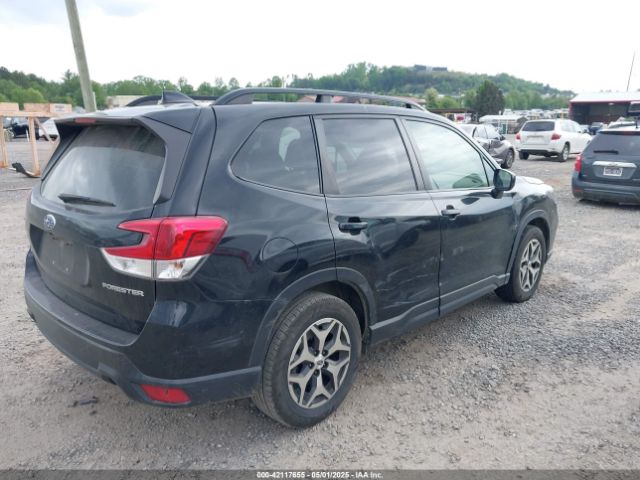 JF2SKAEC6KH509995 Subaru Forester Premium