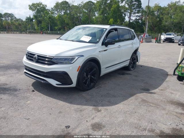 3VVCB7AX6RM093792 Volkswagen Tiguan 2.0t Se R-line Black