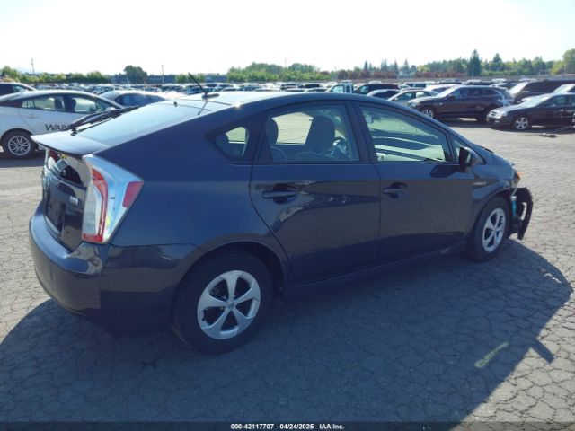 JTDKN3DU5F0403361 Toyota Prius Three