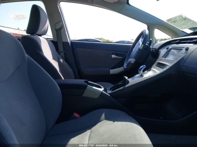 JTDKN3DU5F0403361 Toyota Prius Three