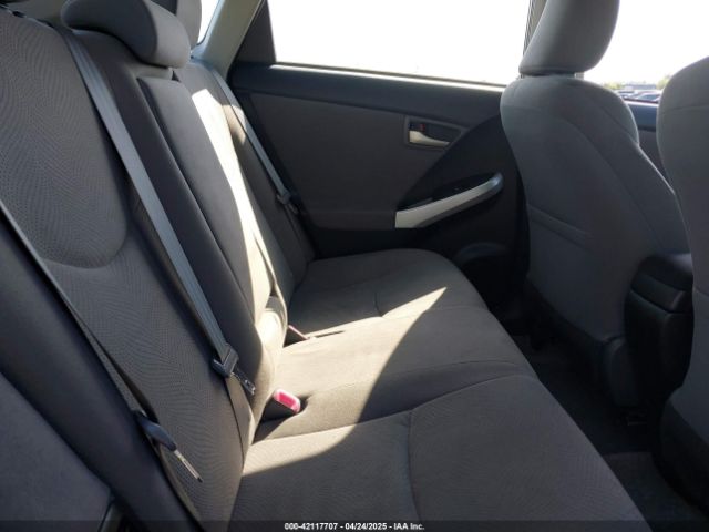 JTDKN3DU5F0403361 Toyota Prius Three