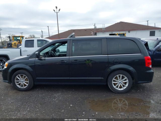 2C4RDGCG4JR239541 Dodge Grand Caravan Sxt