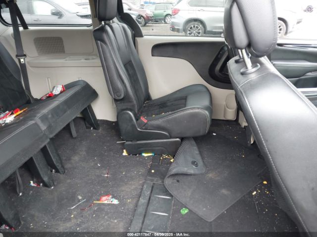 2C4RDGCG4JR239541 Dodge Grand Caravan Sxt