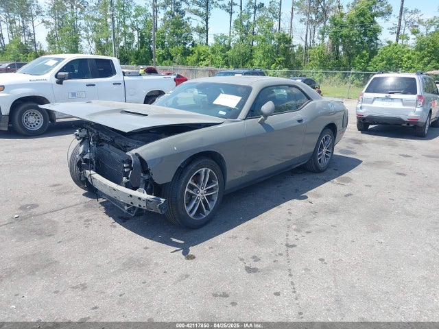 2C3CDZGG5JH205324 Dodge Challenger Gt Awd