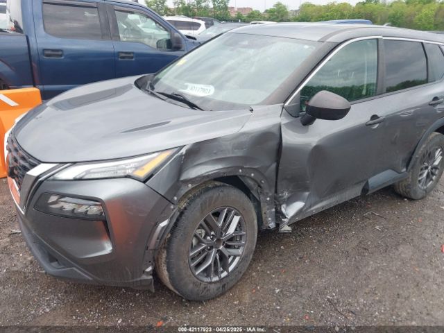 5N1AT3AB6MC749608 Nissan Rogue S Intelligent Awd