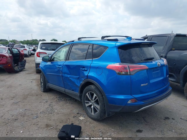 JTMWFREV0JJ210062 Toyota Rav4 Xle
