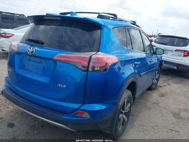 JTMWFREV0JJ210062 Toyota Rav4 Xle
