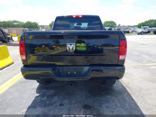 1C6RR6FT7LS128771 RAM 1500 Classic Tradesman  4x2 6'4 Box