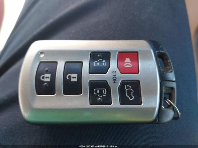 2015 TOYOTA SIENNA 5TDYK3DC3FS666438 Photo 10