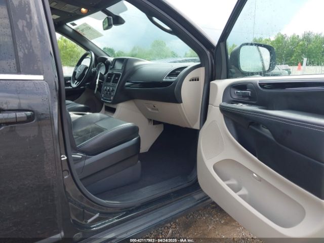 2C4RDGCG9KR518114 Dodge Grand Caravan Sxt