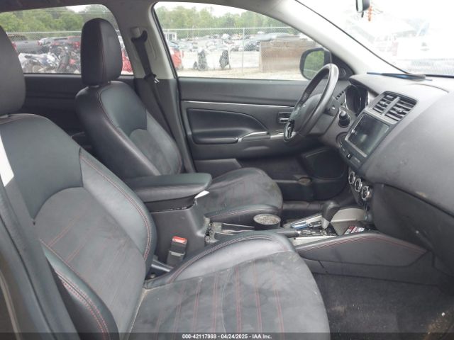 JA4AP3AW6JU016938 Mitsubishi Outlander Sport 2.4 Se