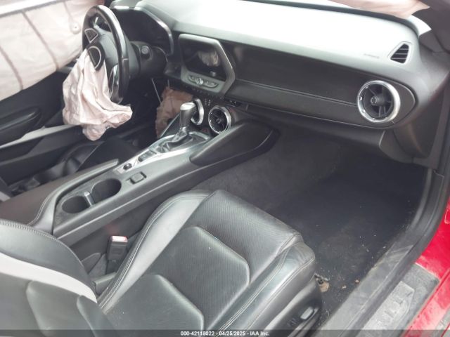 2018 CHEVROLET CAMARO 1G1FD1RS2J0175952 Photo 4