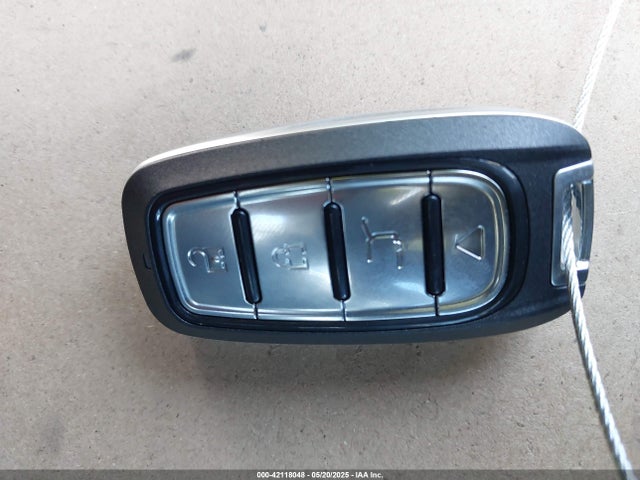 3MYDLBZV2GY102744 Scion IA