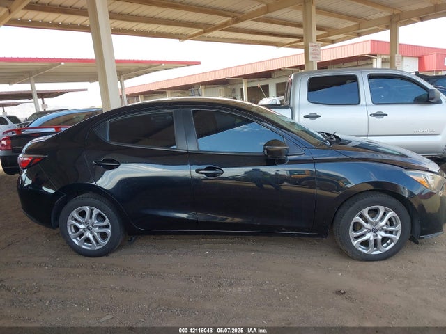 3MYDLBZV2GY102744 Scion IA