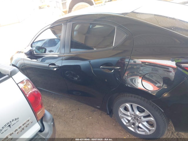 3MYDLBZV2GY102744 Scion IA
